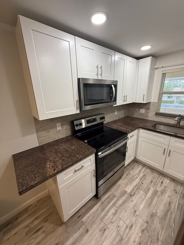 Foto principal - 1340 NE 28th Ave