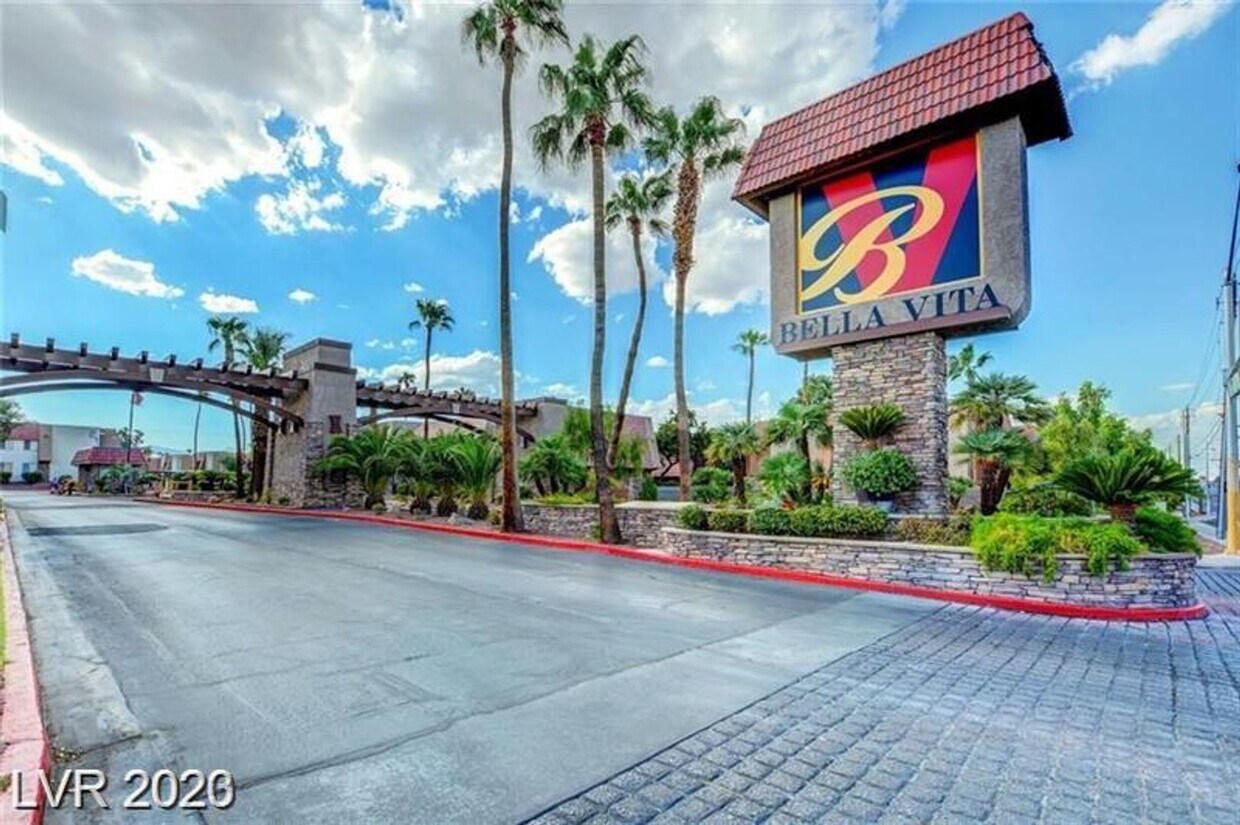 4990 River Glen Dr Unit 167, Las Vegas, NV 89103 Condo for Rent in