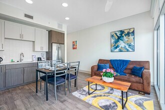 Building Photo - 1811 Southgate Blvd