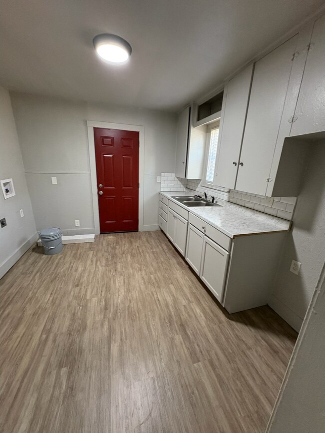 Foto del edificio - 2821 Corbitt St