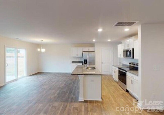 Foto del edificio - 7265 Finnigan Rd