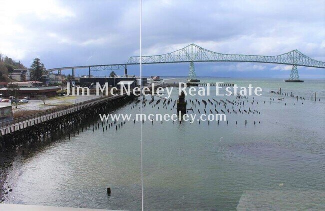 Foto del edificio - 2 br, 2 bath House - 1 Third St #401