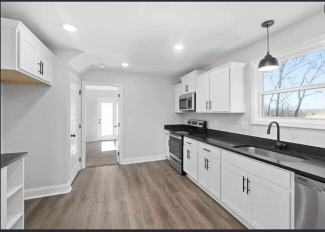 Foto del edificio - 64 W High St