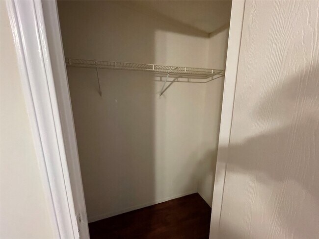 Foto del edificio - 16658 Meadowcroft St