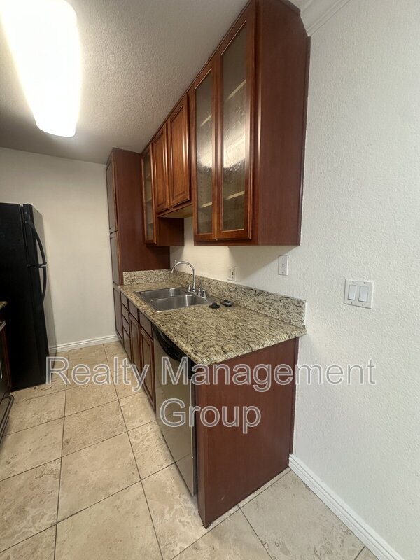 Foto del edificio - 5417 Lake Murray Blvd