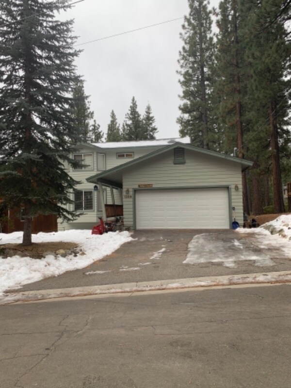 1209 Huph St, South Lake Tahoe, CA 96150 House Rental in South Lake