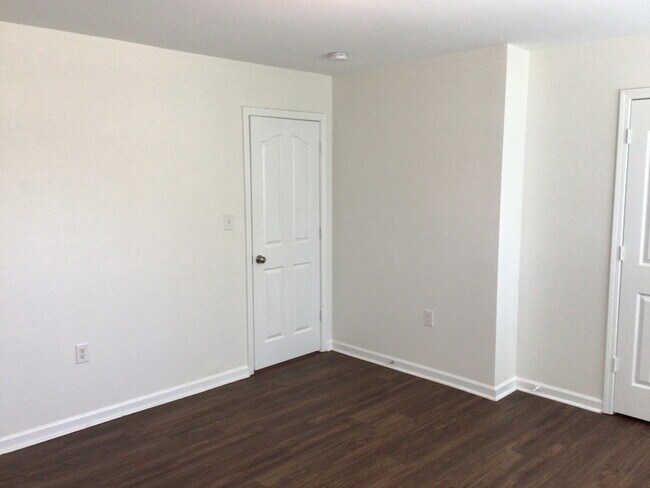Building Photo - 6229 Bridlewood Ln