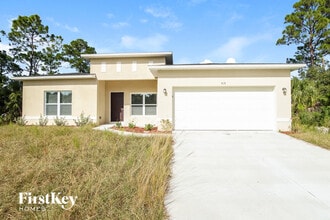 Building Photo - 515 Paigo St SE