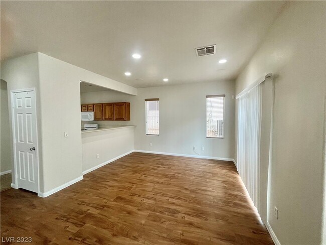 Building Photo - 9112 Beautiful Flower Ct
