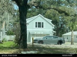 Building Photo - 6914 Johnny Mercer Blvd