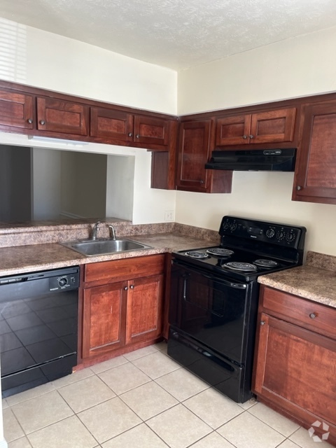 Building Photo - 240 Scandia Cir