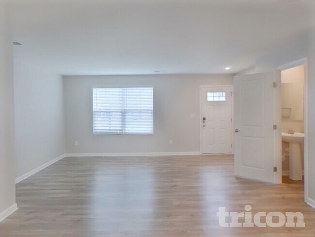 Foto del edificio - 5772 Camp Ct