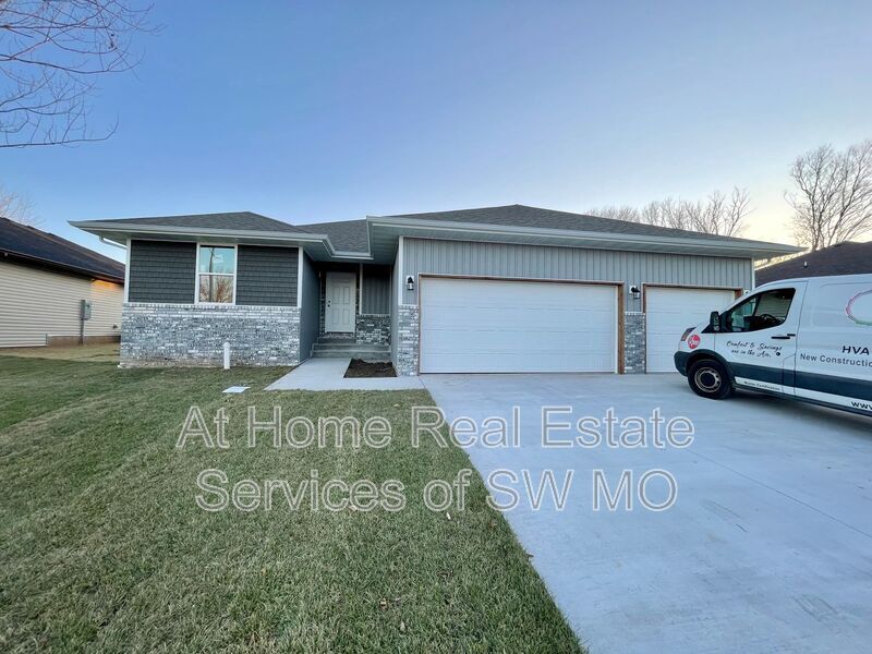 Foto principal - 3912 W Linwood St