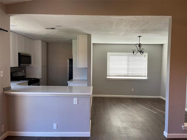 Foto del edificio - 1104 Brush Creek Dr