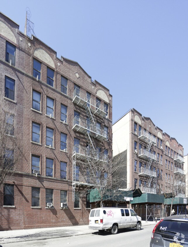 Primary Photo - 1335-1361 College Ave