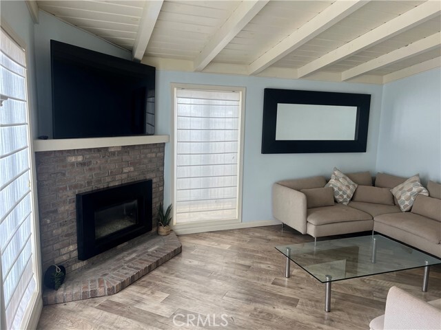 Building Photo - 3248 Ocean Dr