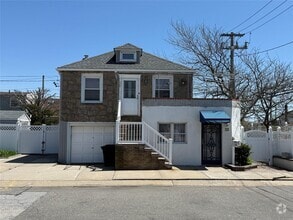 Building Photo - 72 Clayton Ave
