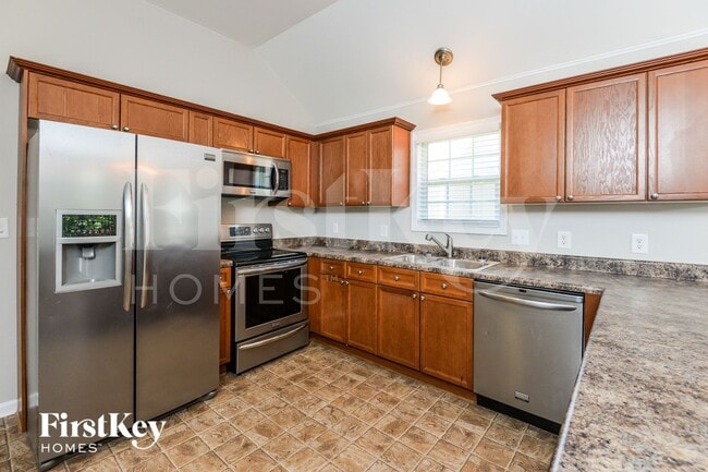 Foto del edificio - 2218 Village Ln