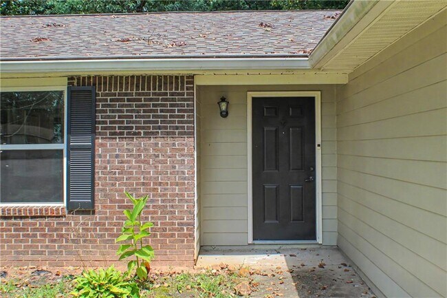 Foto del edificio - 4189 Hopkins Lake Dr NW