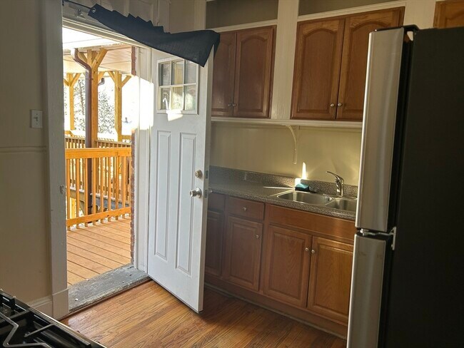 Foto del edificio - 1719 Northampton St