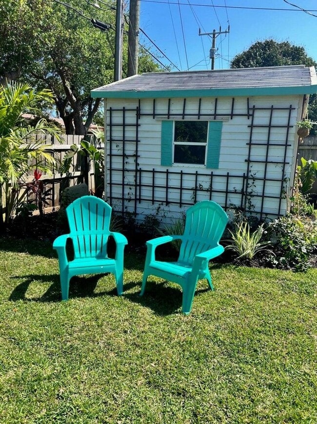 Building Photo - 1182 SE 2nd Ave