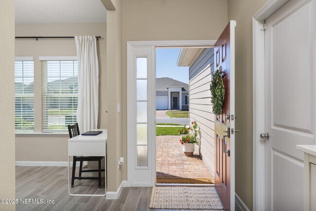 Foto del edificio - 9686 Lovage Ln