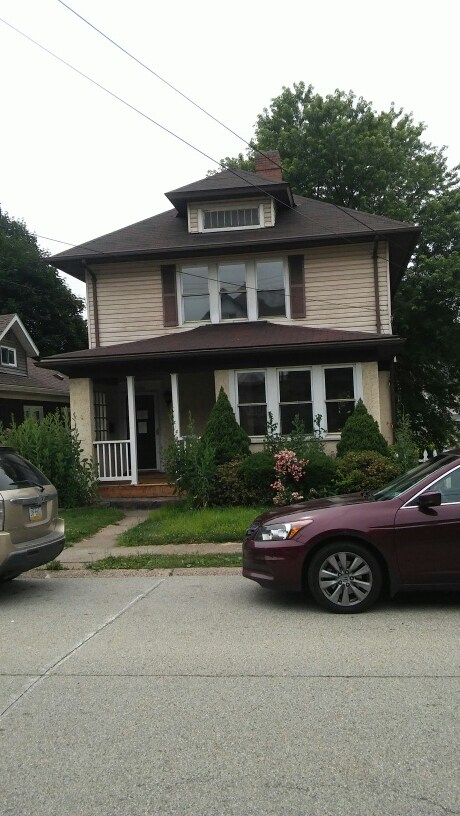 Foto principal - 1228 McClure Ave