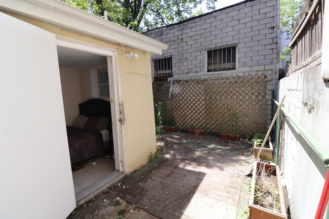 Foto del edificio - 136 Garden St