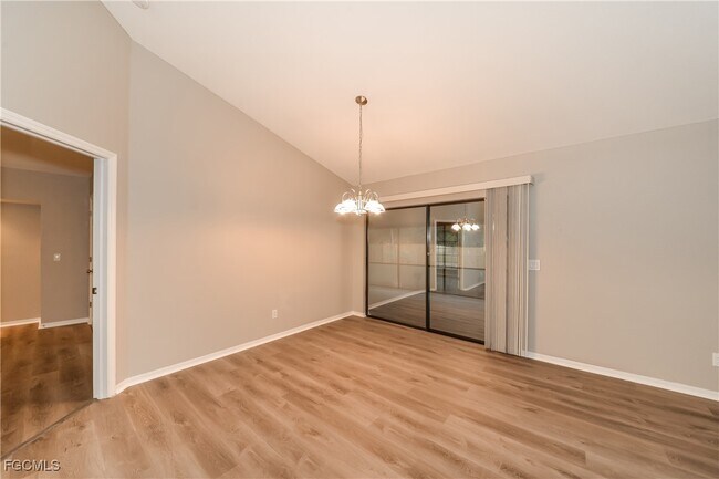Foto del edificio - 3767 Acorn St