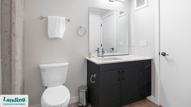 Foto del edificio - 1375 E Hampden Ave