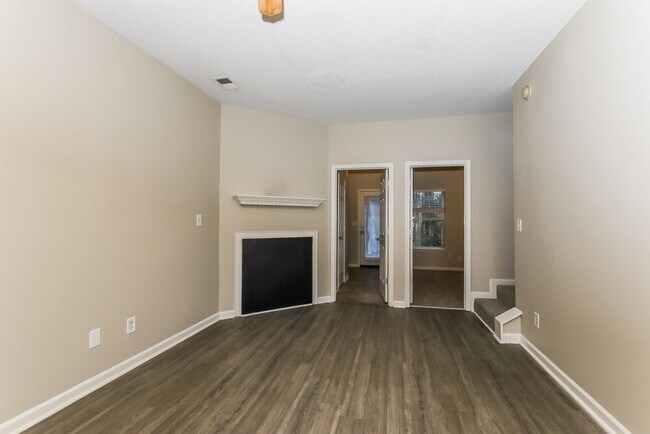 Foto del edificio - 2249 Crossrail Dr