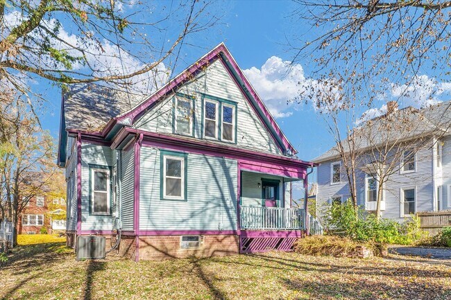 Building Photo - 207 W High St