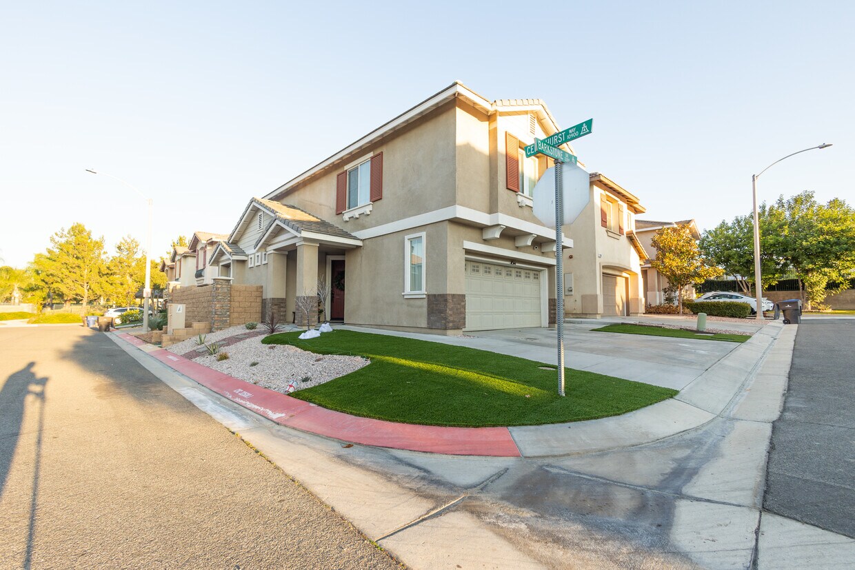Primary Photo - 3327 Barkstone Dr