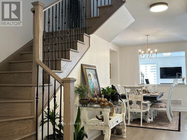 Photo du bâtiment - 1490 Strawberry Lndg