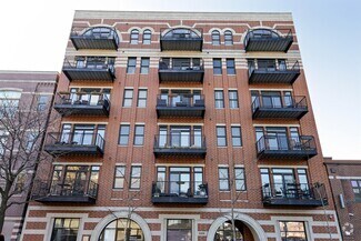 Building Photo - 1355 W Washington Blvd