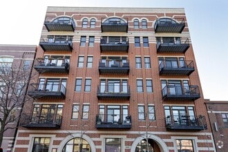Building Photo - 1355 W Washington Blvd