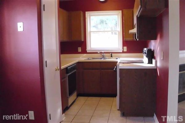 Fotografía del edificio - 8020 Baybark Cir