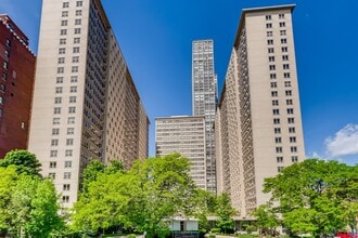 Building Photo - 3950 N Lake Shore Dr