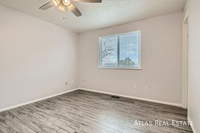 Building Photo - 11446 Cook Ct