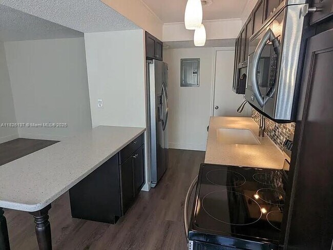 Foto del edificio - 9331 SW 4th St