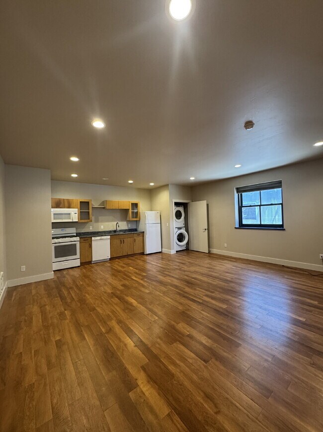 Foto del edificio - "Charming 1-Bedroom Oasis in the Heart of Lander, WY!"