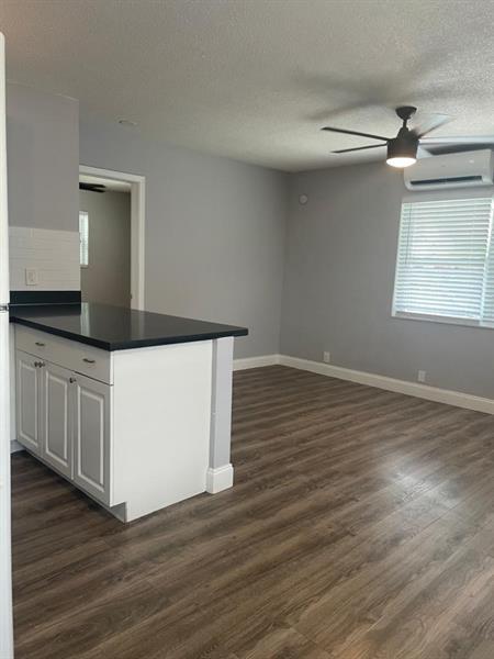 Foto del edificio - 732 SE 15th St