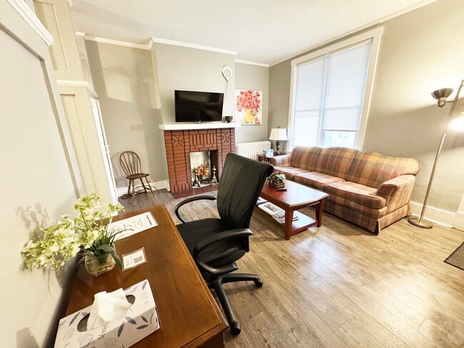 Foto del edificio - 4212 Haldane St