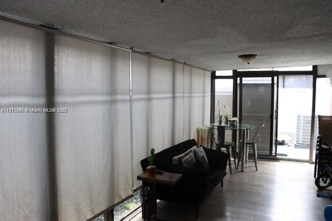 Foto del edificio - 10384 NW 128th Terrace