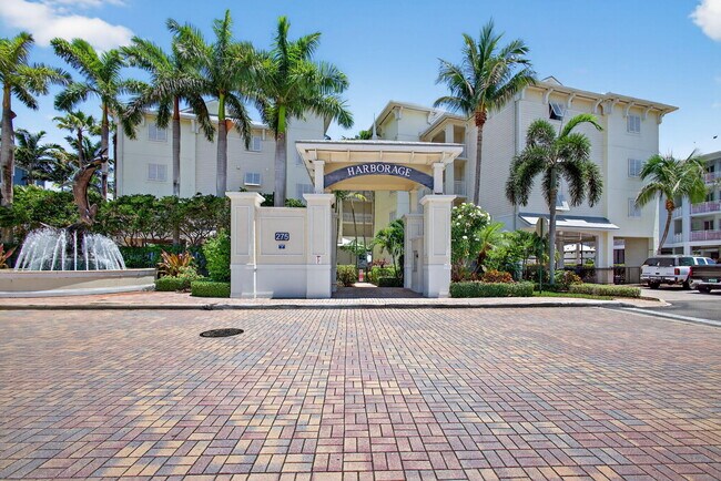 Foto del edificio - 275 NW Flagler Ave