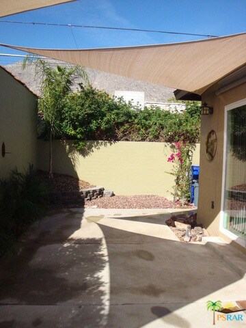 Primary Photo - 567 Calle Santa Rosa S