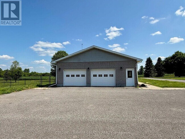 Building Photo - 6537 First Line Rd