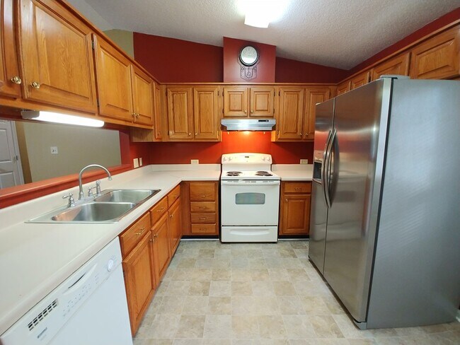 Building Photo - 1333 Montego Ct