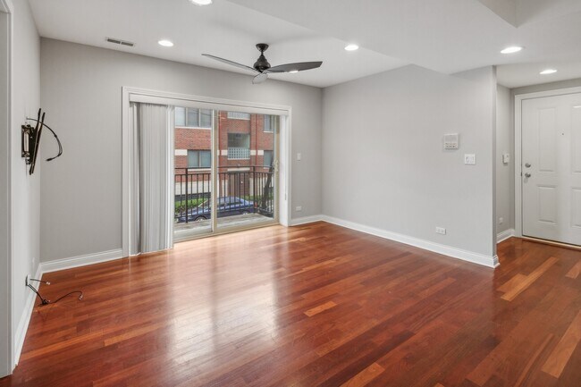 Foto del edificio - 1100 N Paulina St