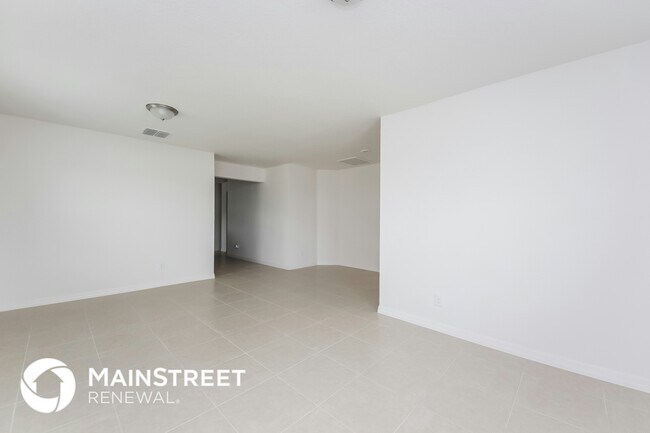 Building Photo - 1452 Swan Lake Cir